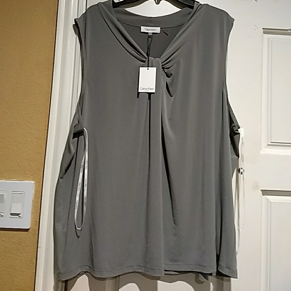 ❤️FINALPRICE❤️N  Calvin Klein blouse 👚 color gray